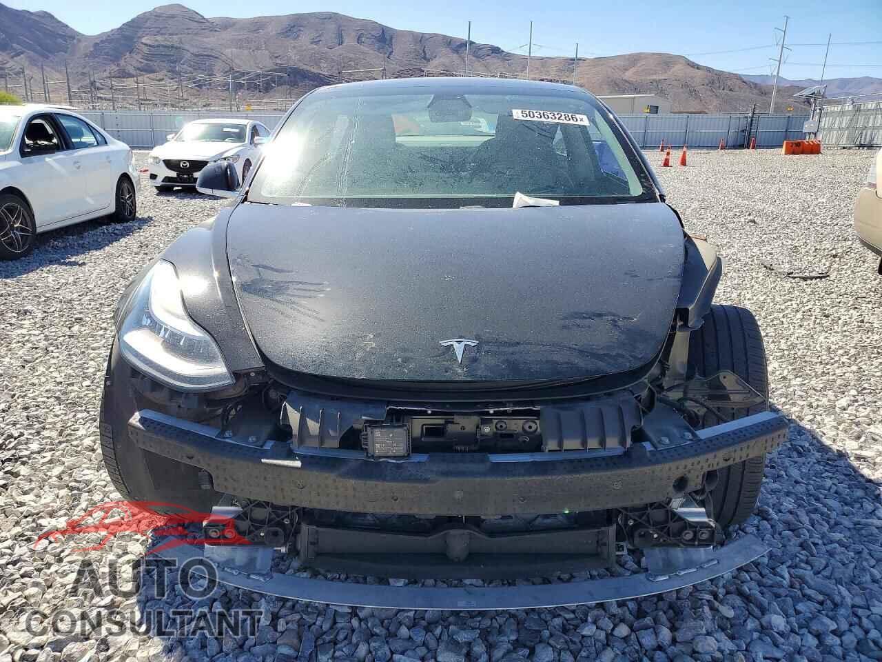 TESLA MODEL 3 2019 - 5YJ3E1EB3KF385220