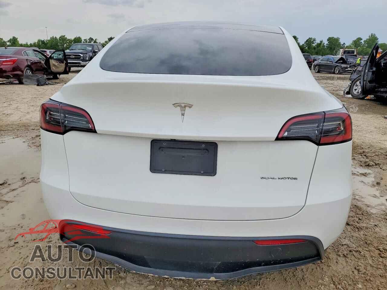 TESLA MODEL Y 2023 - 7SAYGAEE8PF706804
