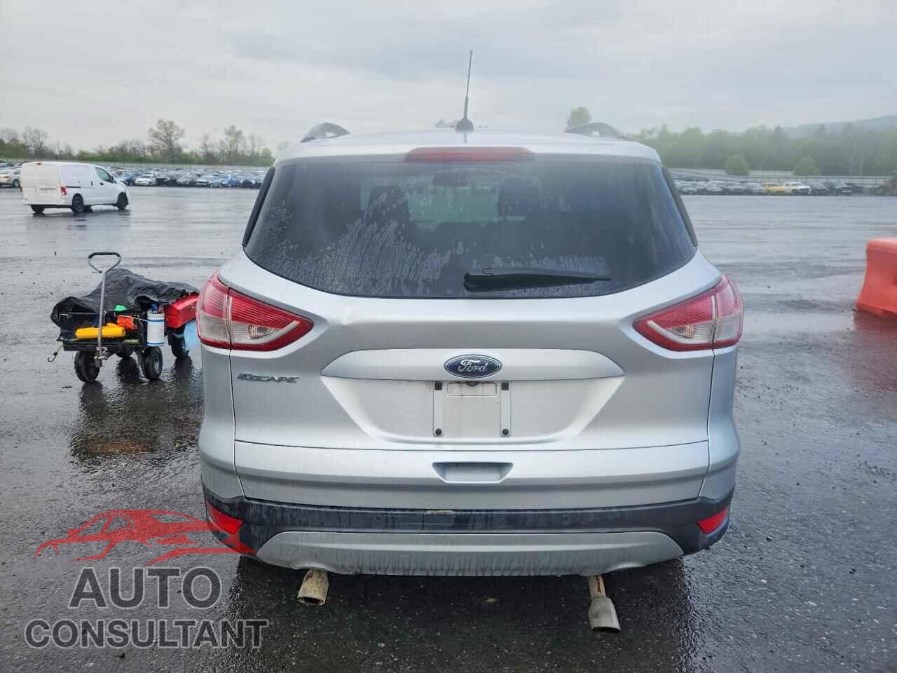 FORD ESCAPE 2015 - 1FMCU9G90FUB68096