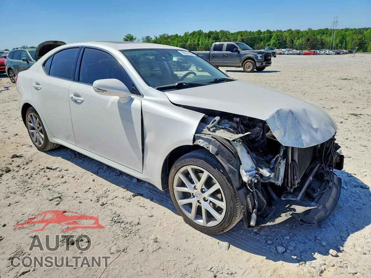 LEXUS IS 2012 - JTHCF5C2XC5056880