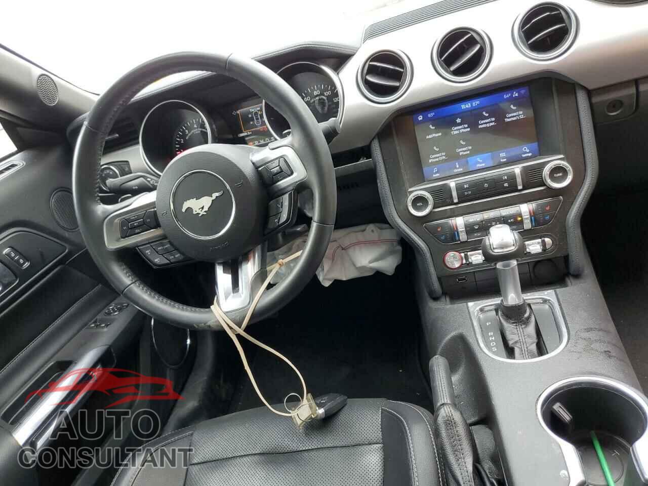 FORD MUSTANG 2020 - 1FA6P8TH1L5136754