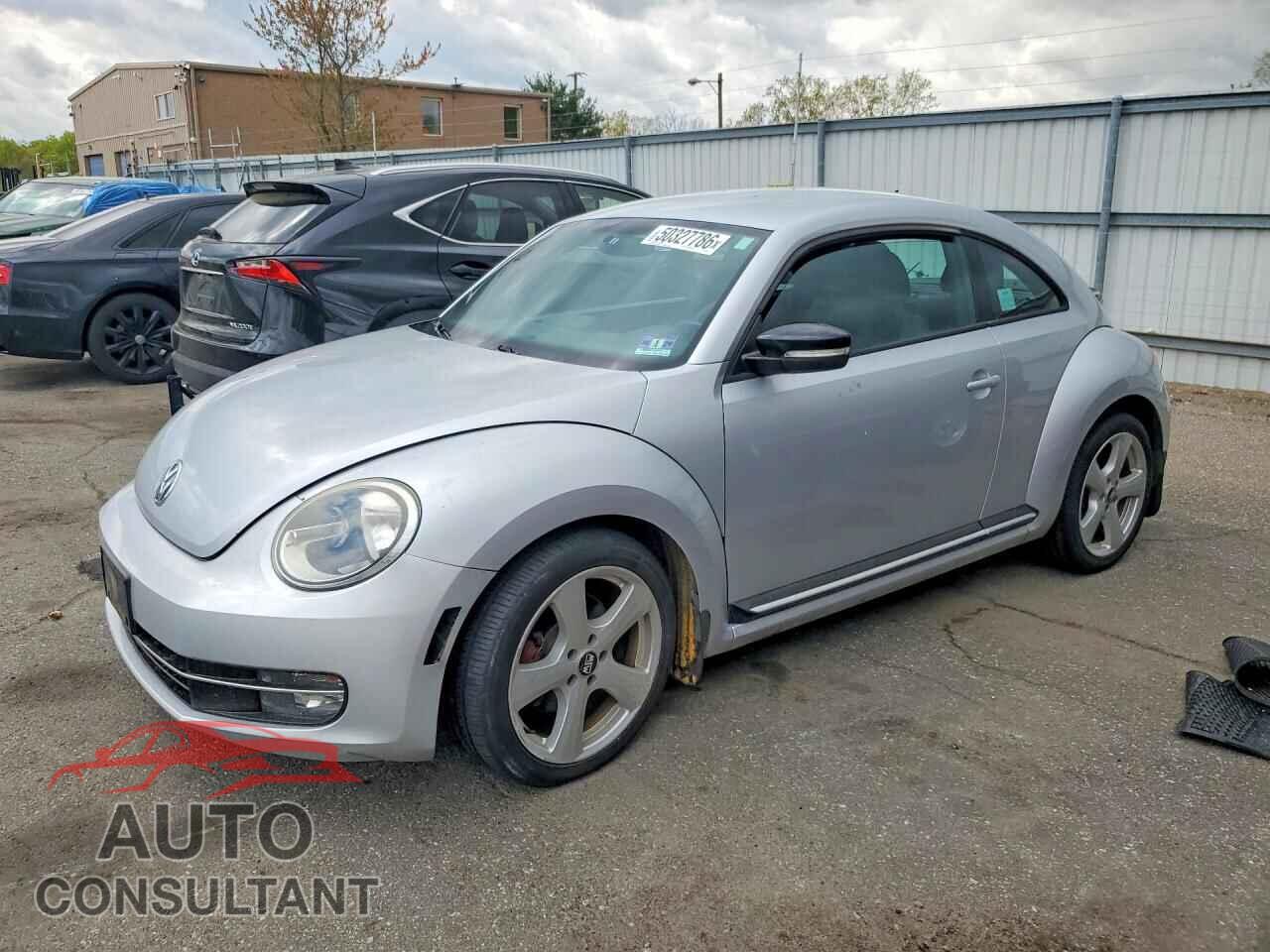 VOLKSWAGEN BEETLE 2012 - 3VW4A7AT2CM633730