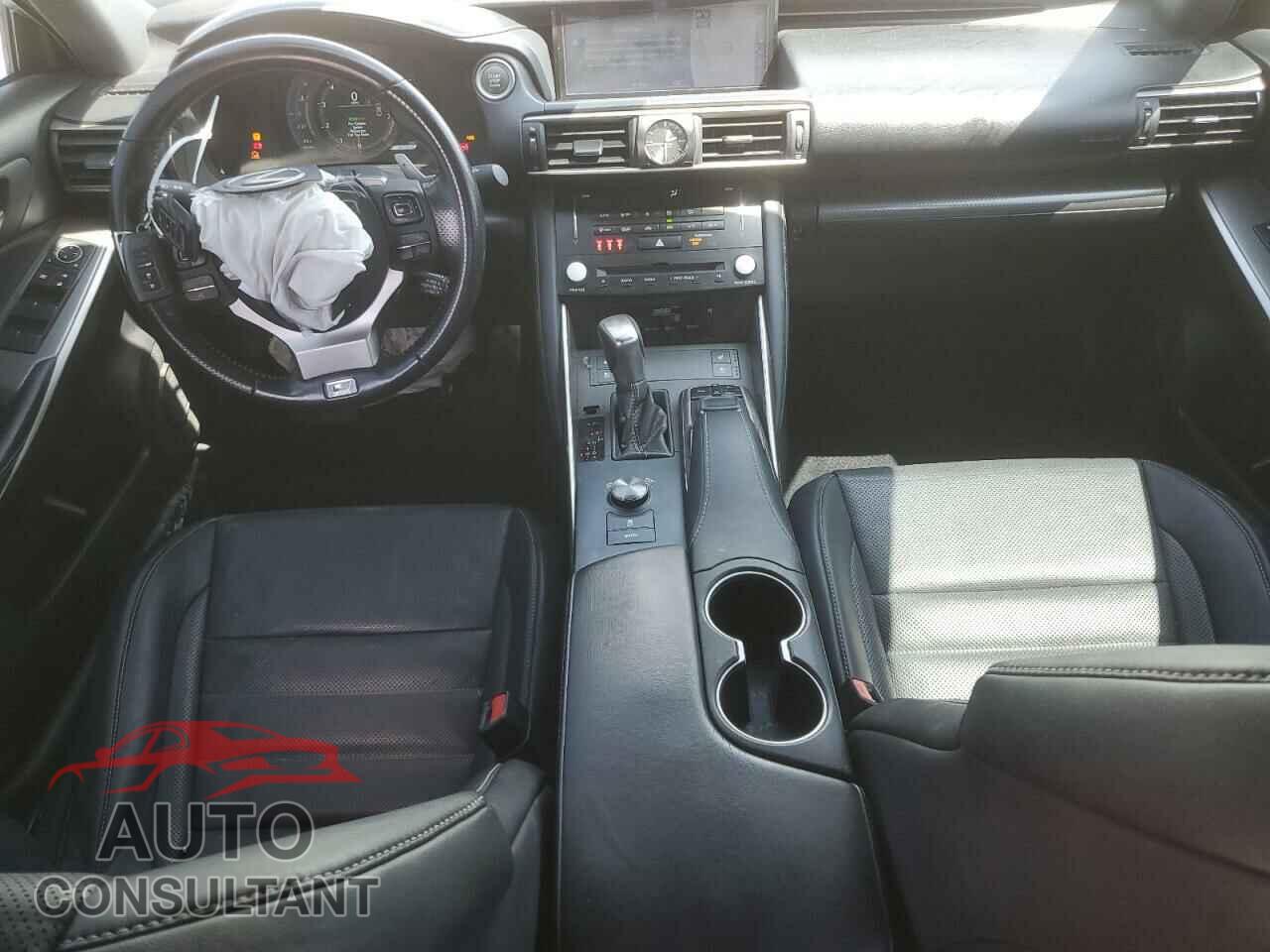 LEXUS IS 2017 - JTHBE1D23H5030120