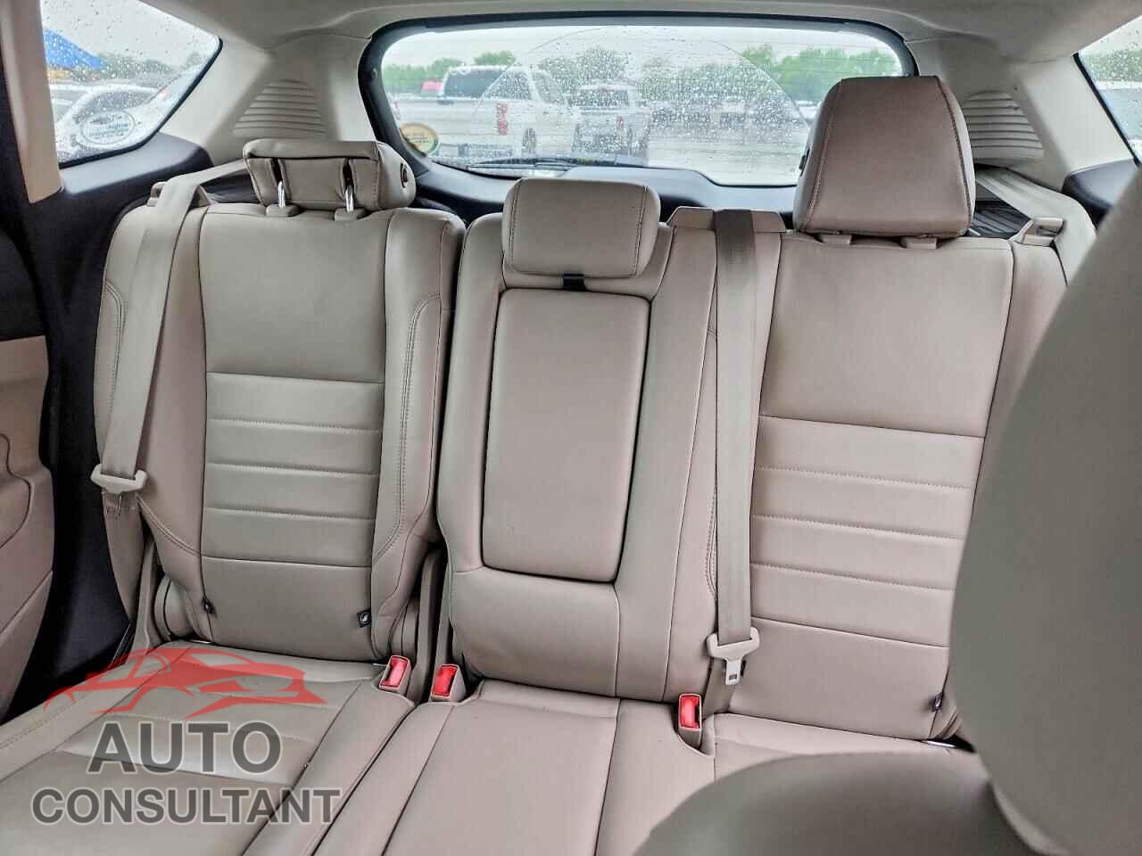 FORD CMAX 2015 - 1FADP5BU1FL120929