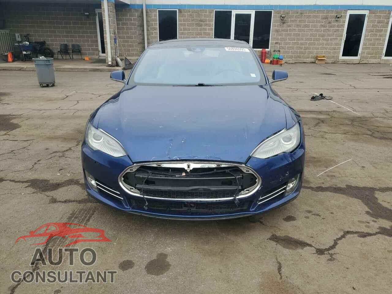 TESLA MODEL S 2015 - 5YJSA1E28FF109547