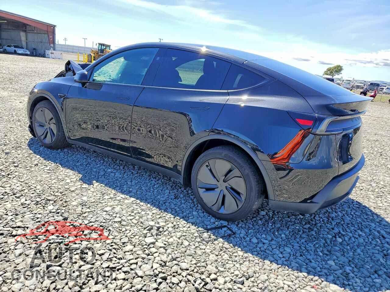 TESLA MODEL Y 2026 - 7SAYGDEE4TF587516