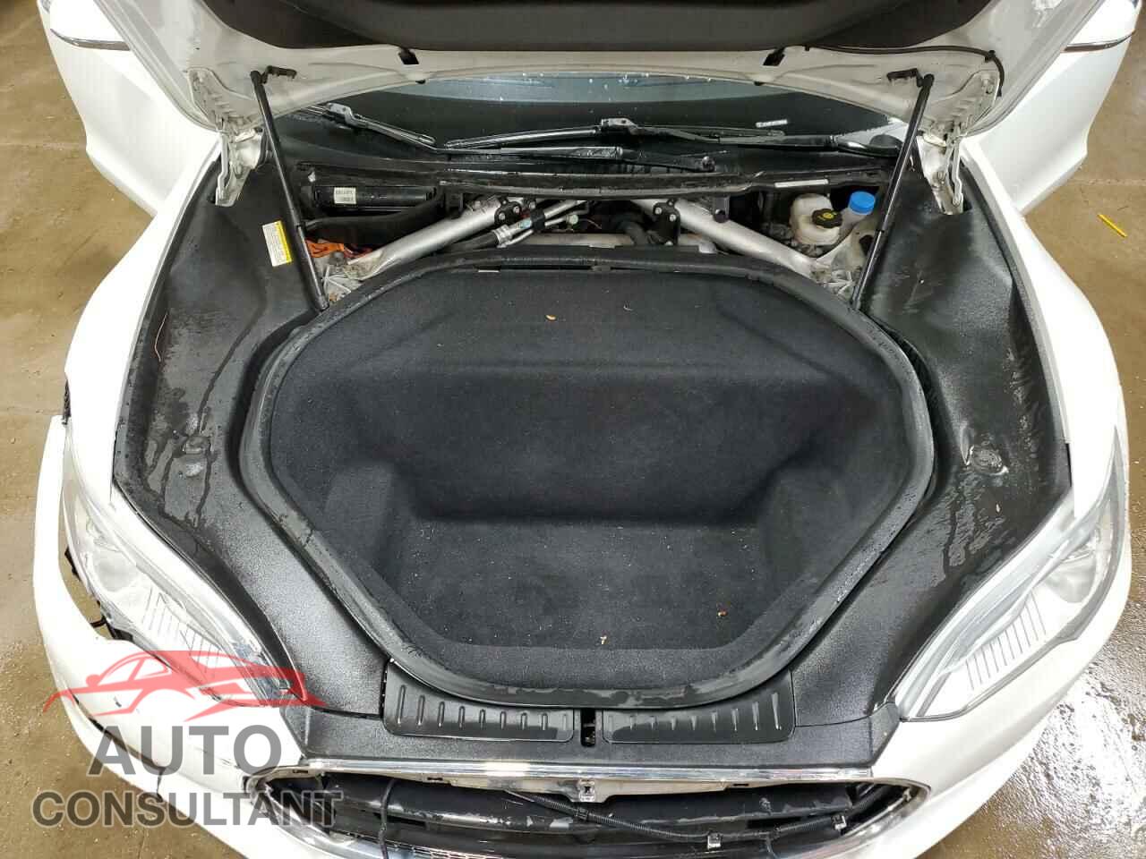 TESLA MODEL S 2015 - 5YJSA1H24FF092628