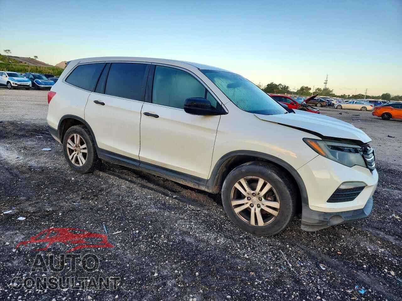 HONDA PILOT 2017 - 5FNYF5H13HB009106