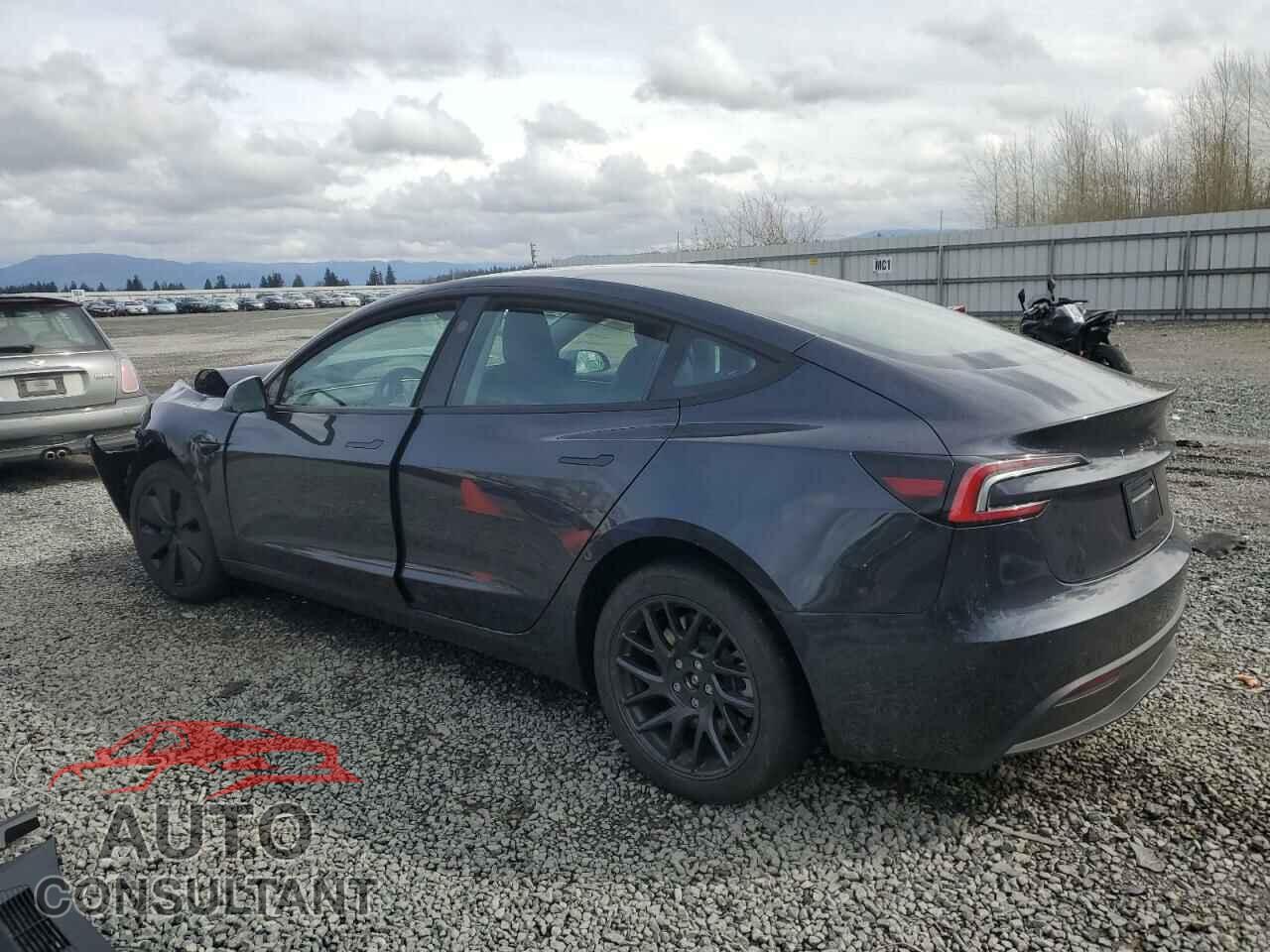 TESLA MODEL 3 2024 - 5YJ3E1EA8RF864038