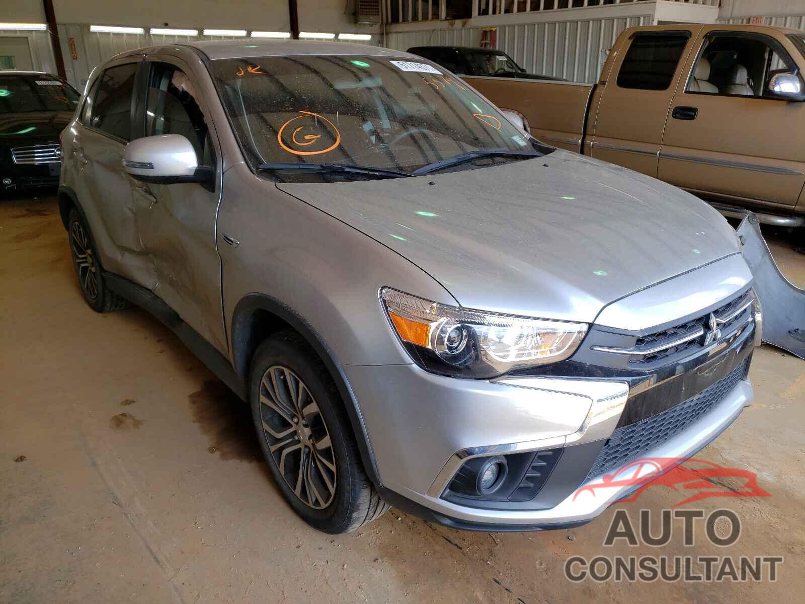 MITSUBISHI OUTLANDER 2018 - JA4AP3AU2JZ005579