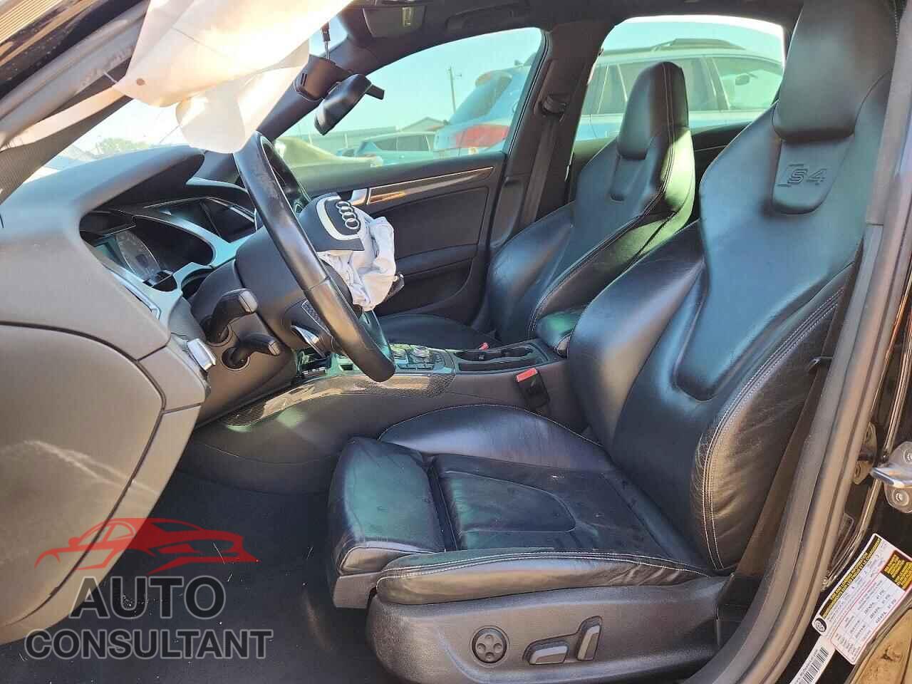 AUDI S4/RS4 2011 - WAUKGAFL6BA140415