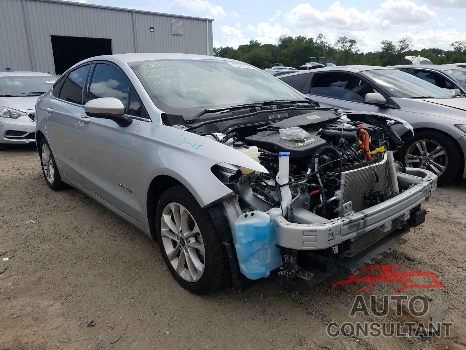 FORD FUSION 2019 - 3FA6P0LU8KR121064