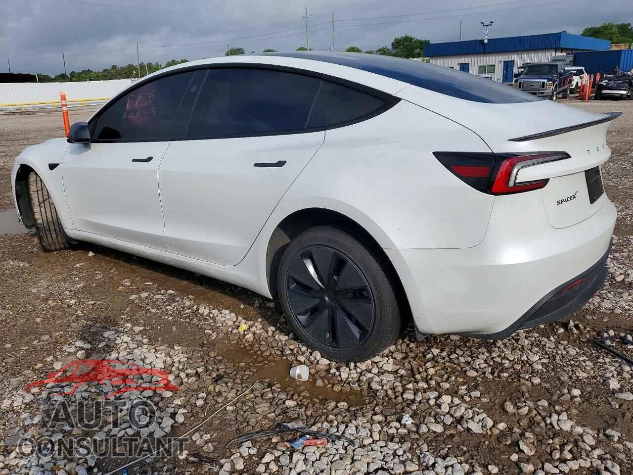 TESLA MODEL 3 2025 - 5YJ3E1EA9SF987868