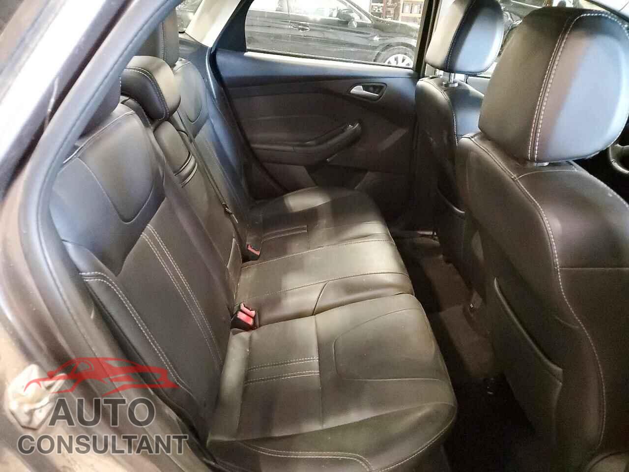 FORD FOCUS 2013 - 1FADP3F26DL263675