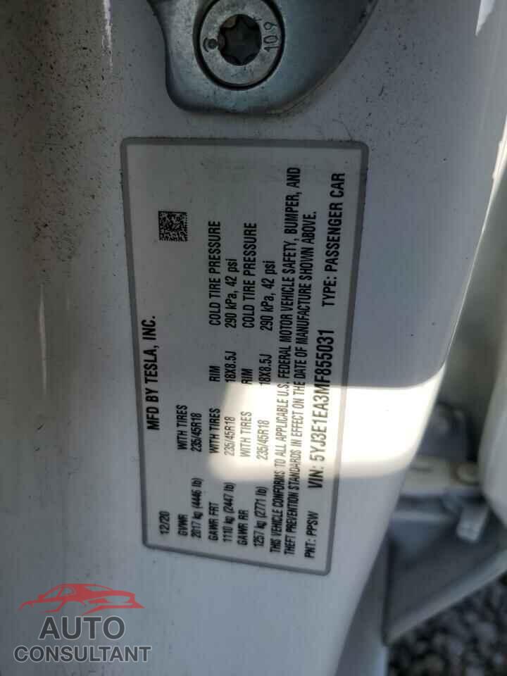TESLA MODEL 3 2021 - 5YJ3E1EA3MF855031