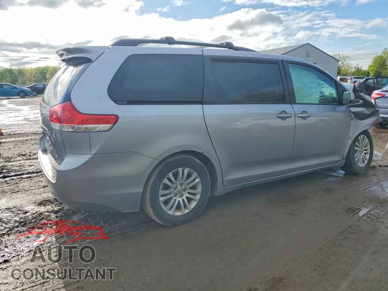 TOYOTA All Models 2011 - 5TDYK3DC8BS095541