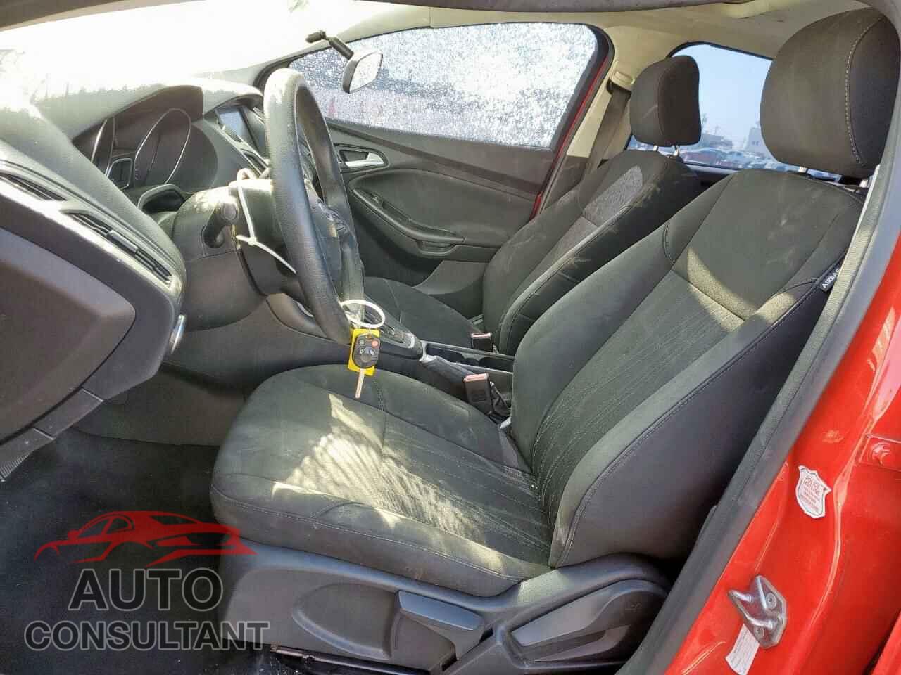 FORD FOCUS 2017 - 1FADP3H28HL248307