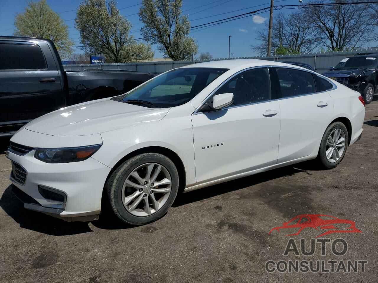 CHEVROLET MALIBU 2018 - 1G1ZD5STXJF133856