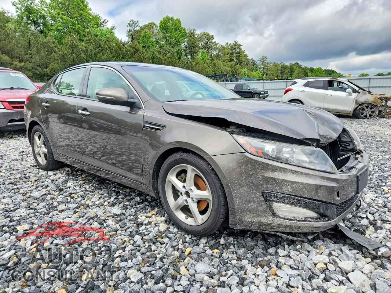 KIA OPTIMA 2011 - KNAGN4A75B5109592
