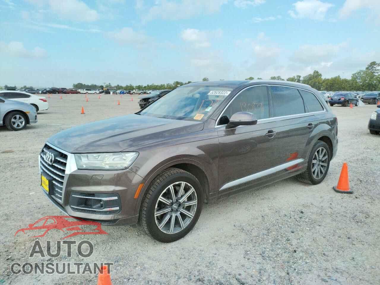AUDI Q7 2017 - WA1VAAF76HD016571
