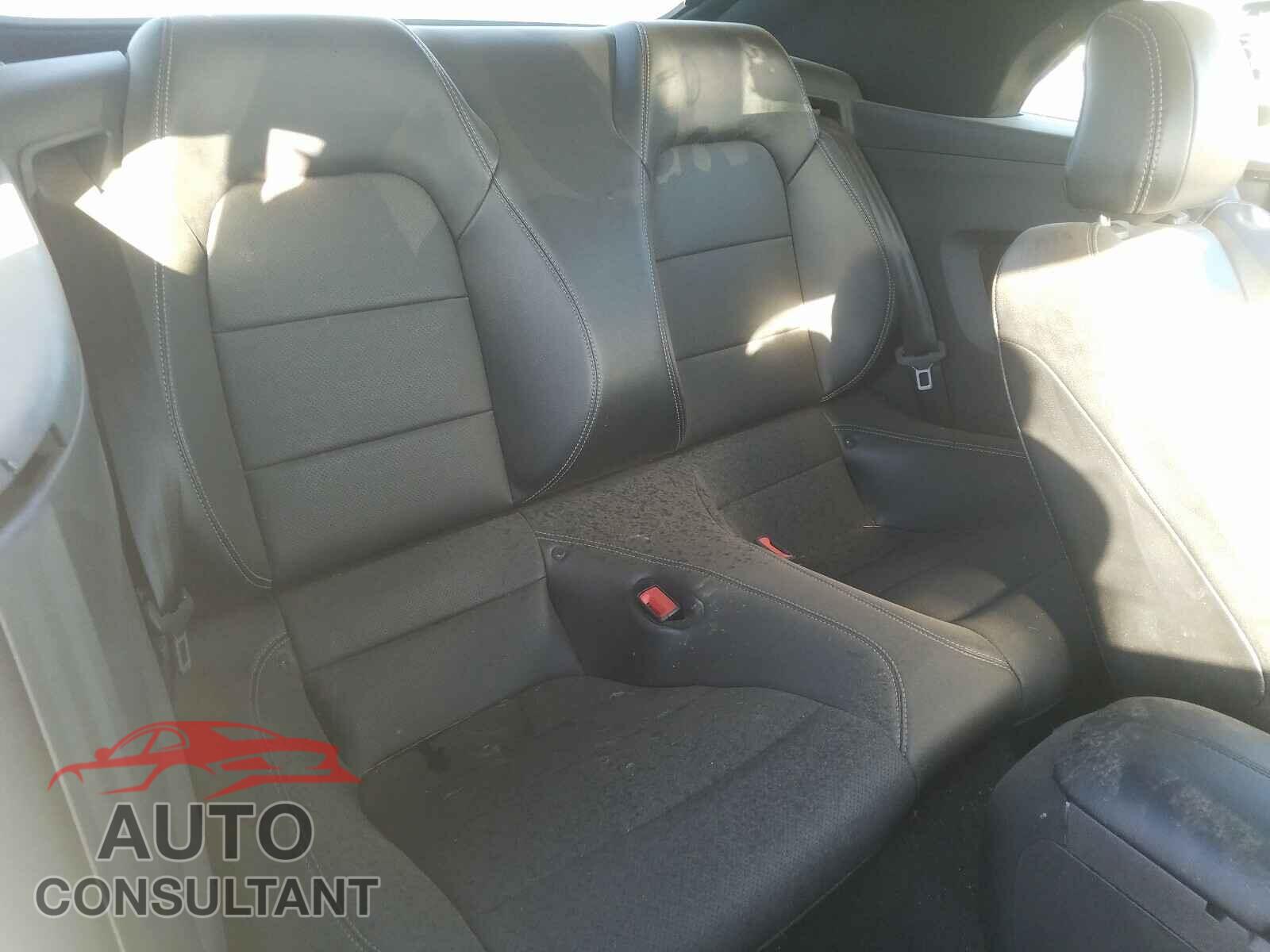 FORD MUSTANG 2020 - 1FATP8UH2L5131872