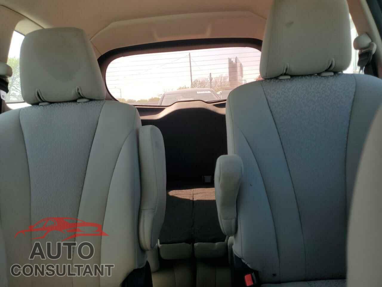 MAZDA 5 2012 - JM1CW2BL5C0124736