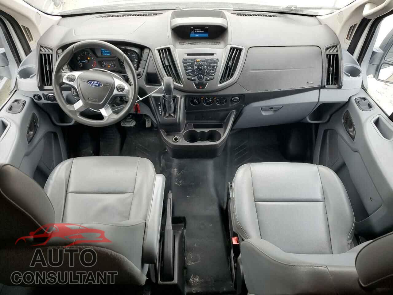 FORD TRANSIT 2018 - 1FTYR2CM4JKA47461