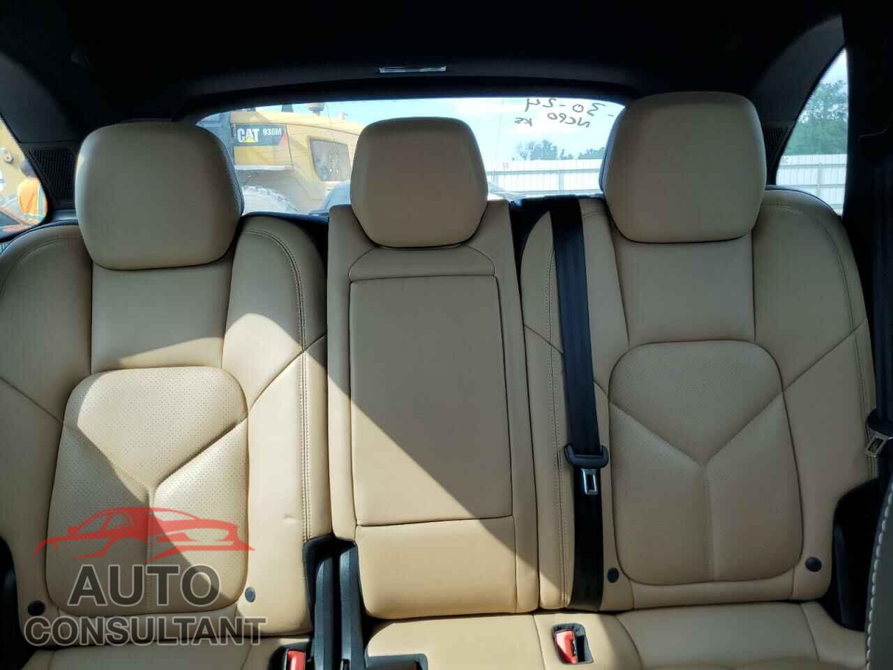 PORSCHE CAYENNE 2018 - WP1AA2A22JKA06545