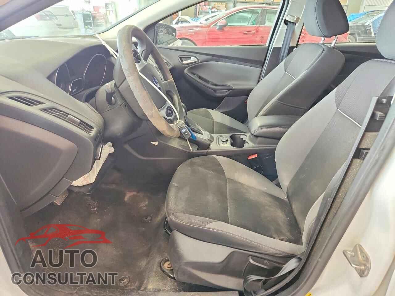 FORD FOCUS 2014 - 1FADP3F20EL432073