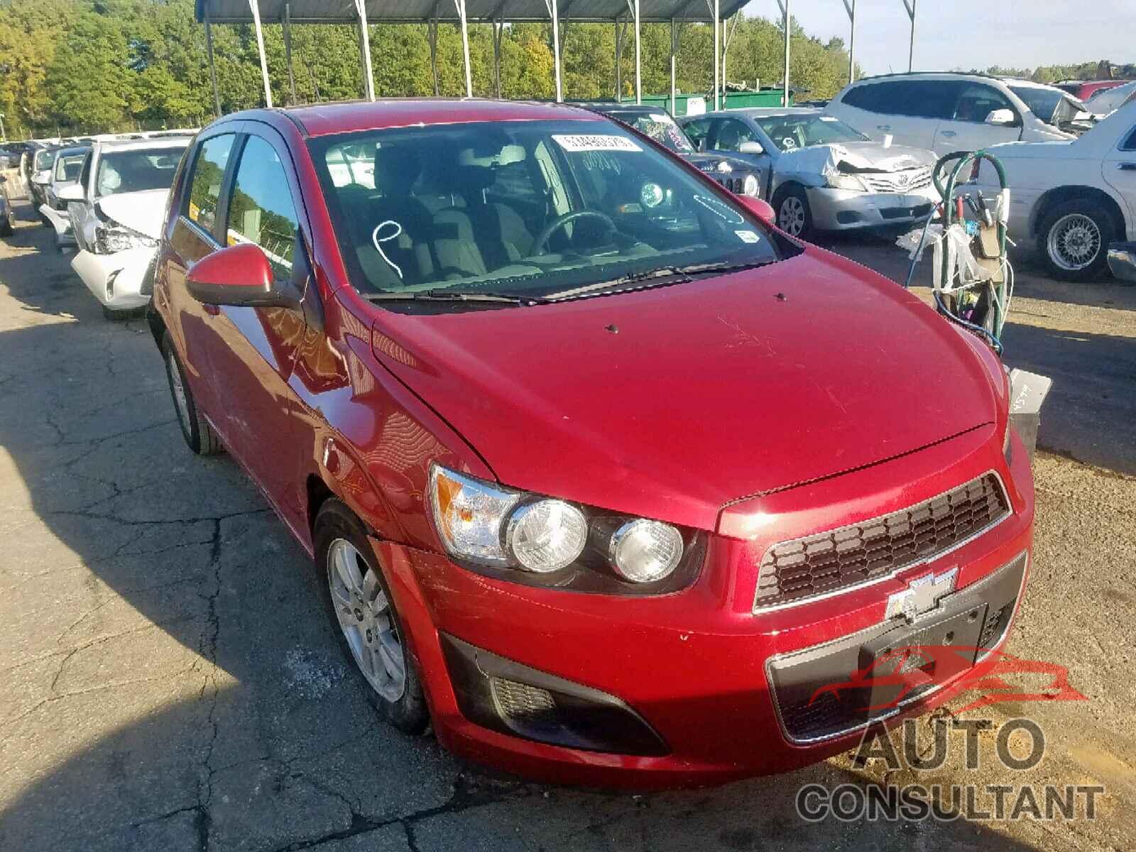 CHEVROLET SONIC 2016 - 1G1JC6SH5G4102679
