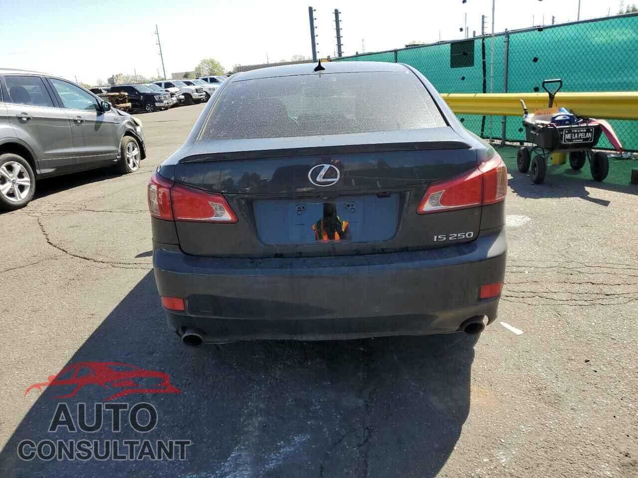 LEXUS IS 2011 - JTHBF5C29B5148833