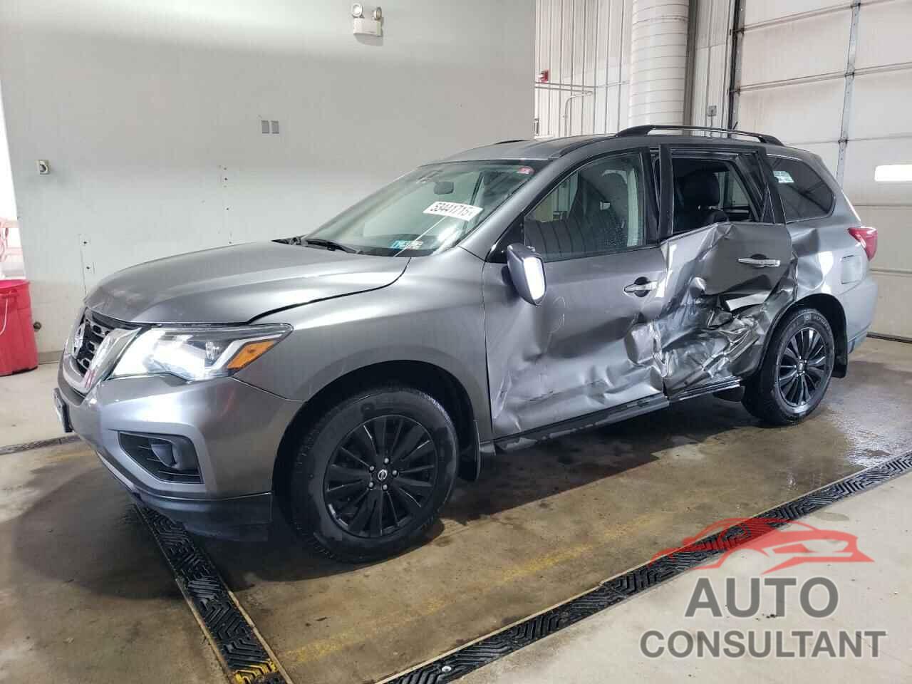 NISSAN PATHFINDER 2018 - 5N1DR2MM1JC675027