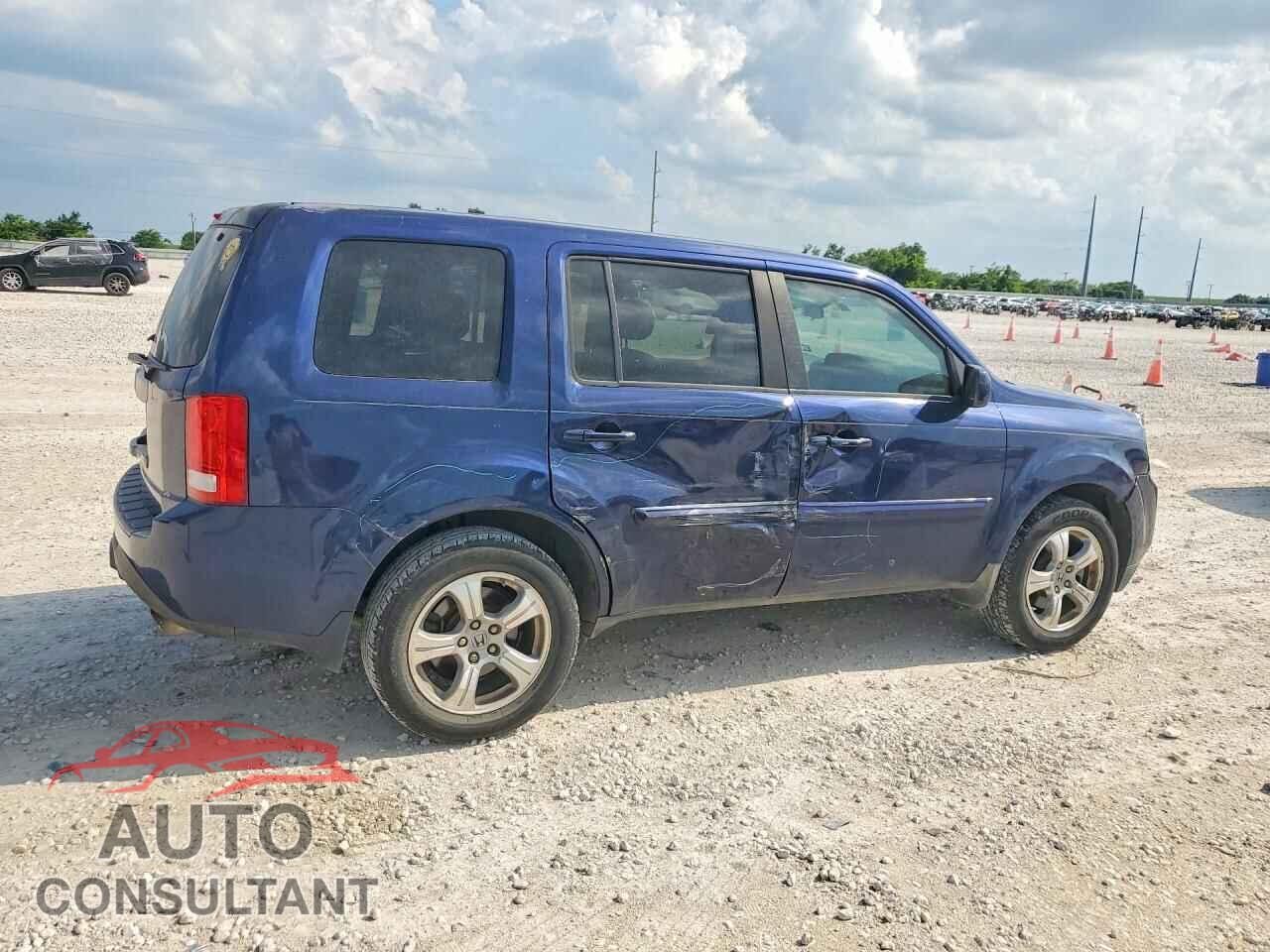 HONDA PILOT 2013 - 5FNYF3H44DB033634