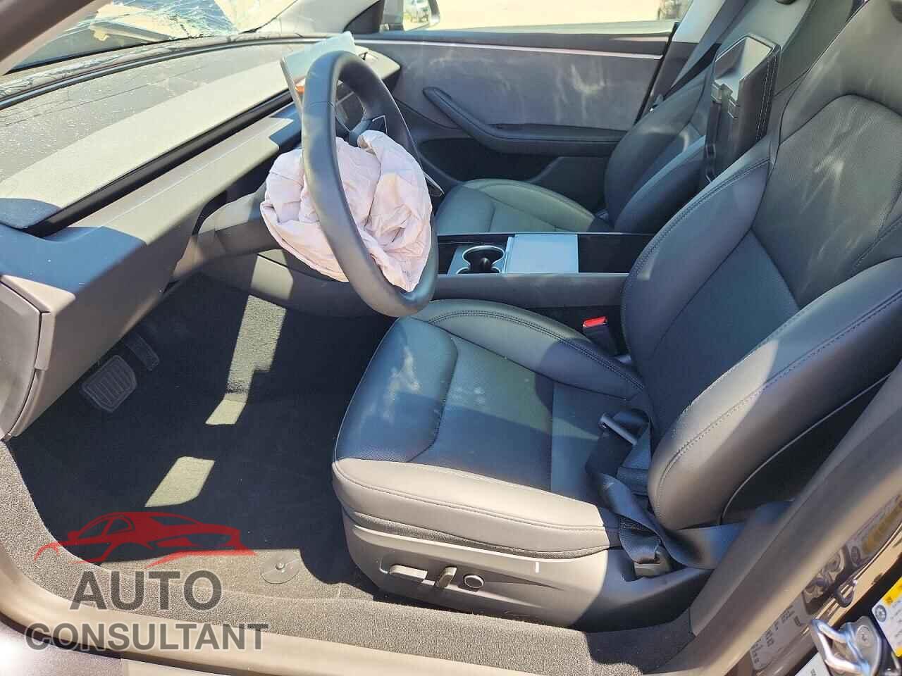 TESLA MODEL 3 2025 - 5YJ3E1EA9SF016532