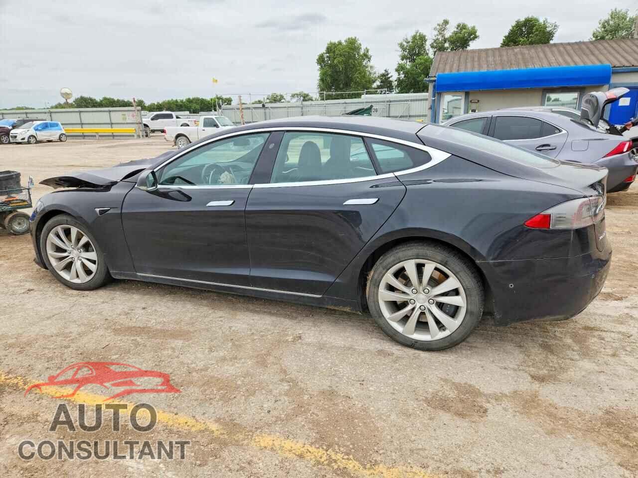 TESLA MODEL S 2017 - 5YJSA1E28HF199334