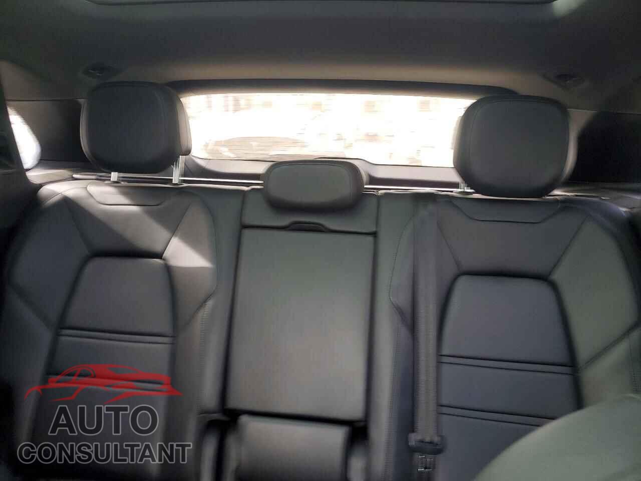 PORSCHE CAYENNE 2019 - WP1AA2AY8KDA02011