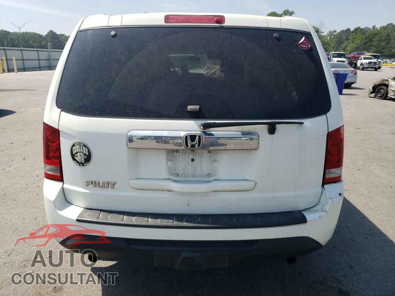 HONDA PILOT 2015 - 5FNYF3H2XFB005807