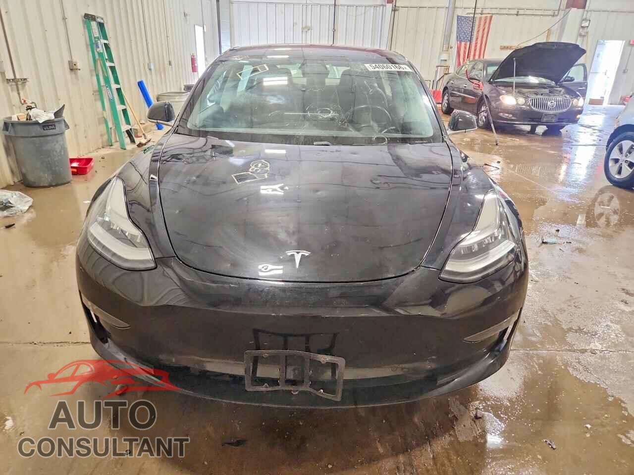 TESLA MODEL 3 2018 - 5YJ3E1EA8JF048449