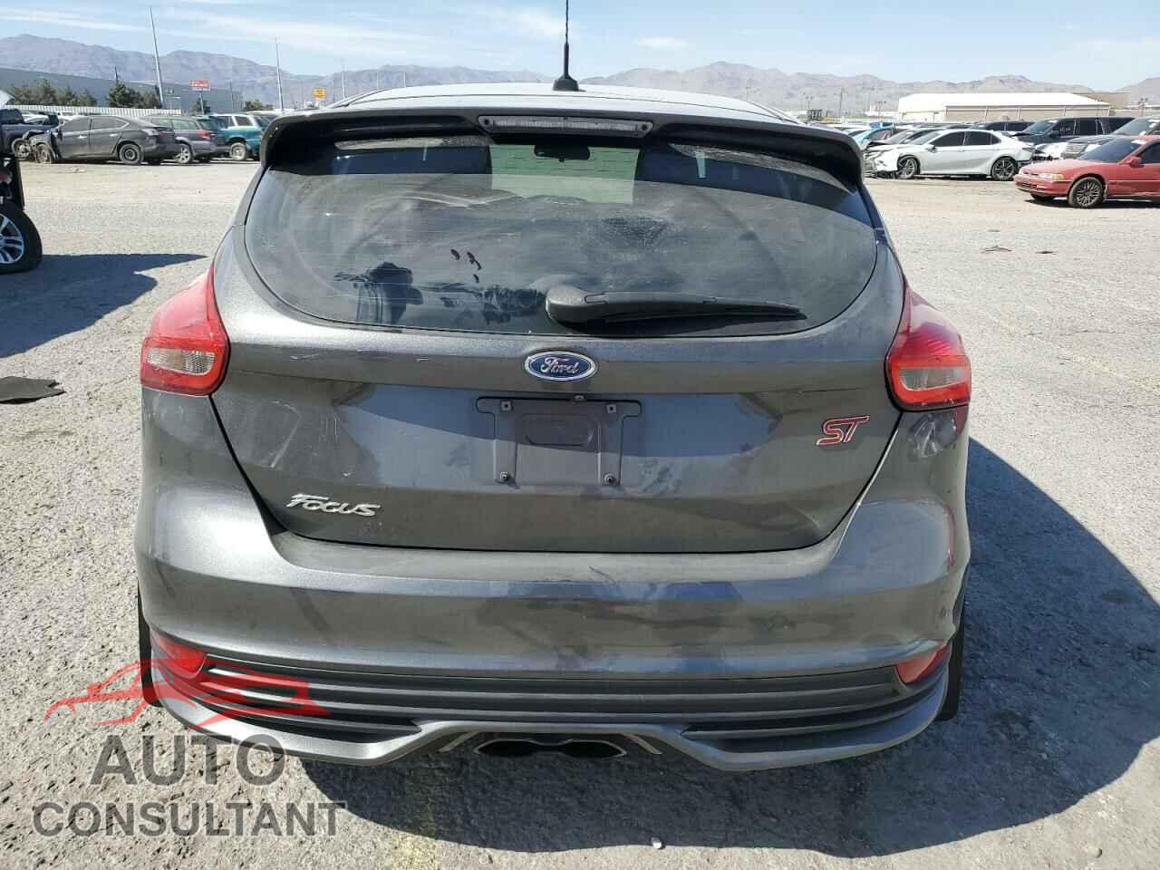 FORD FOCUS 2016 - 1FADP3L93GL276003