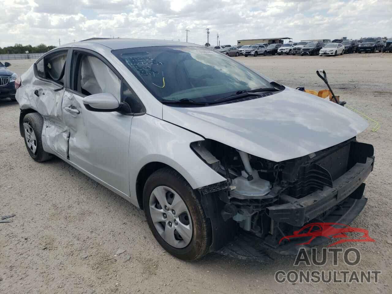 KIA FORTE 2018 - 3KPFK4A74JE168112