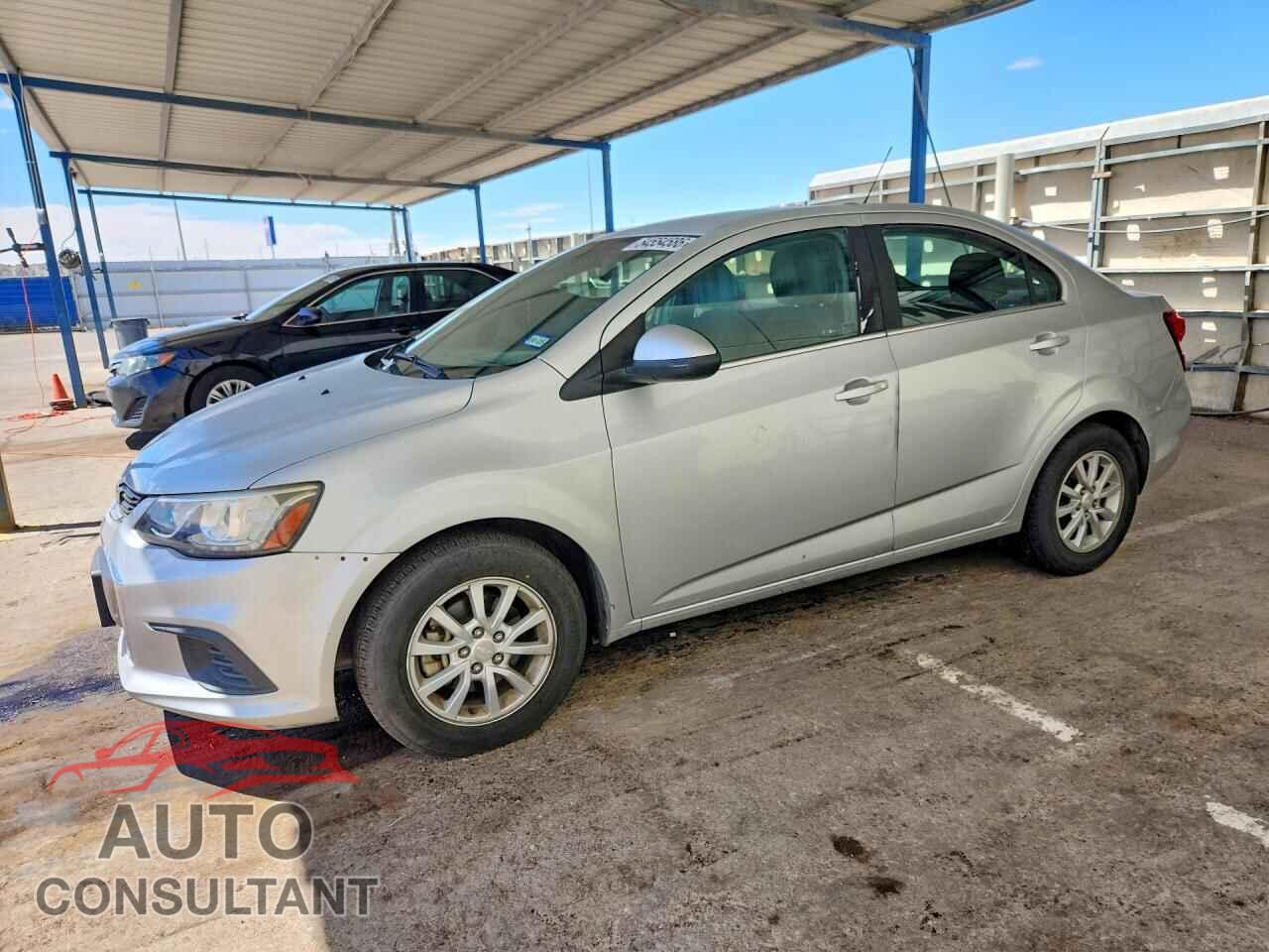 CHEVROLET SONIC 2017 - 1G1JD5SH9H4140179