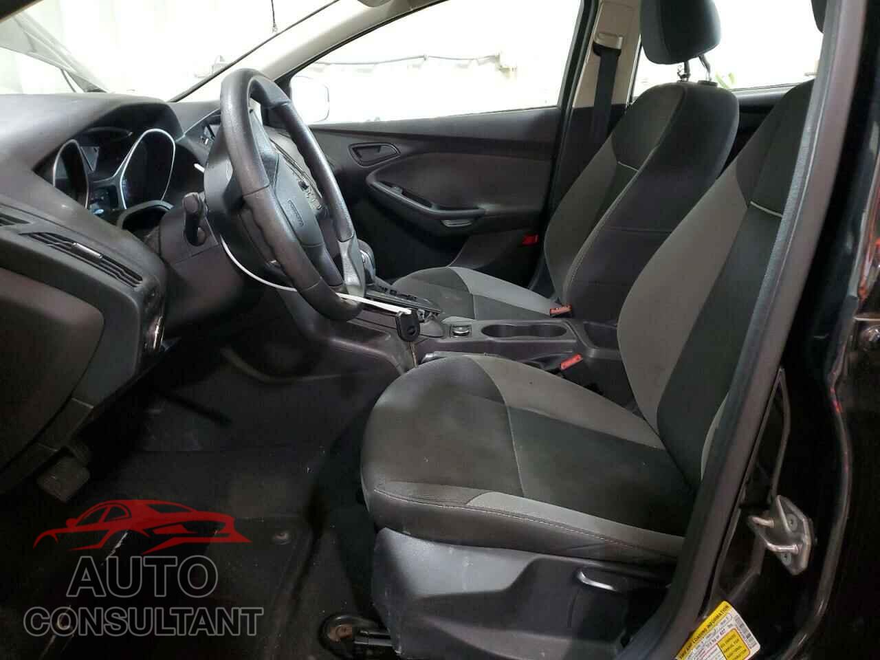 FORD FOCUS 2014 - 1FADP3E20EL411239