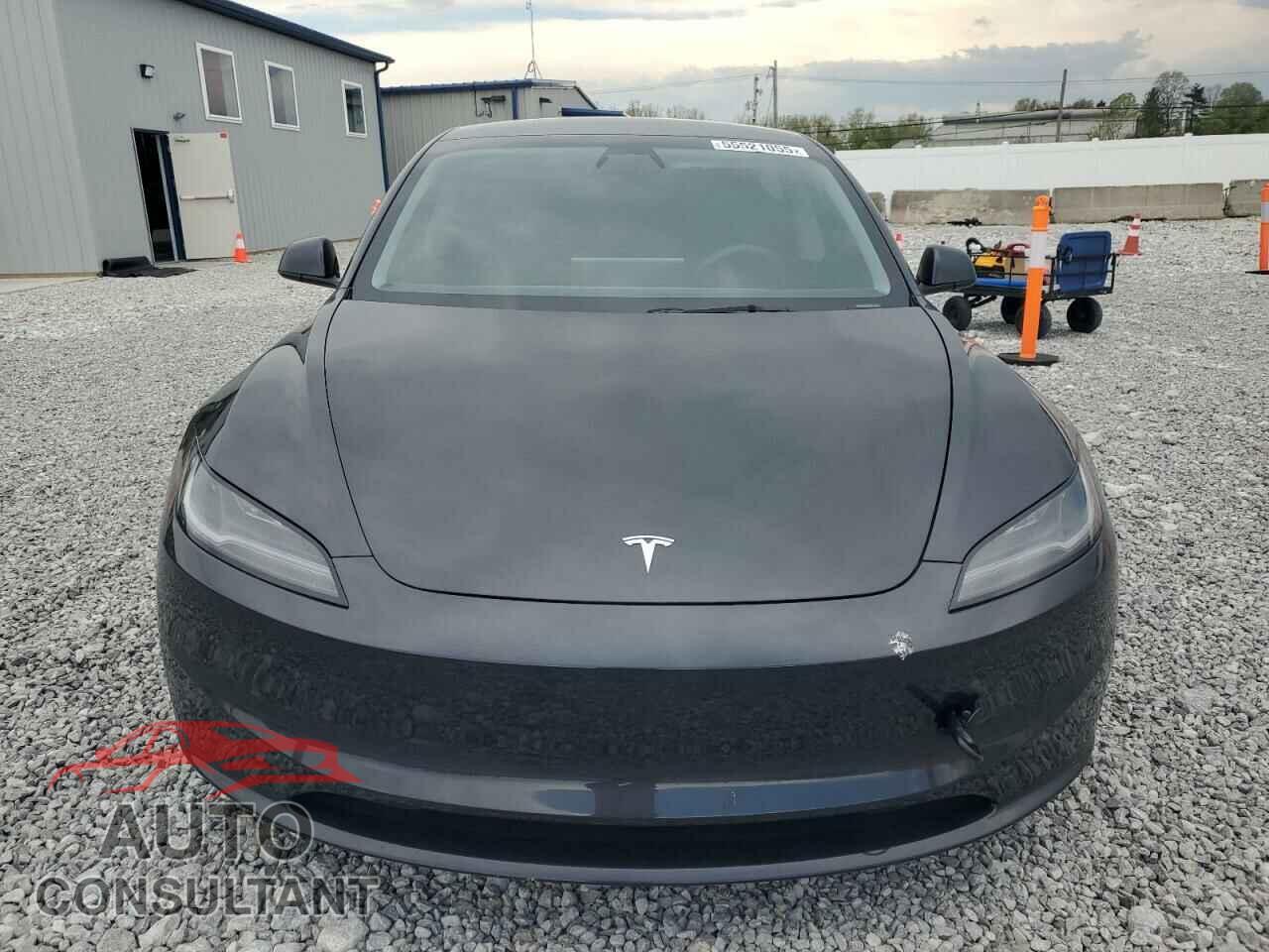 TESLA MODEL 3 2024 - 5YJ3E1EB7RF730372