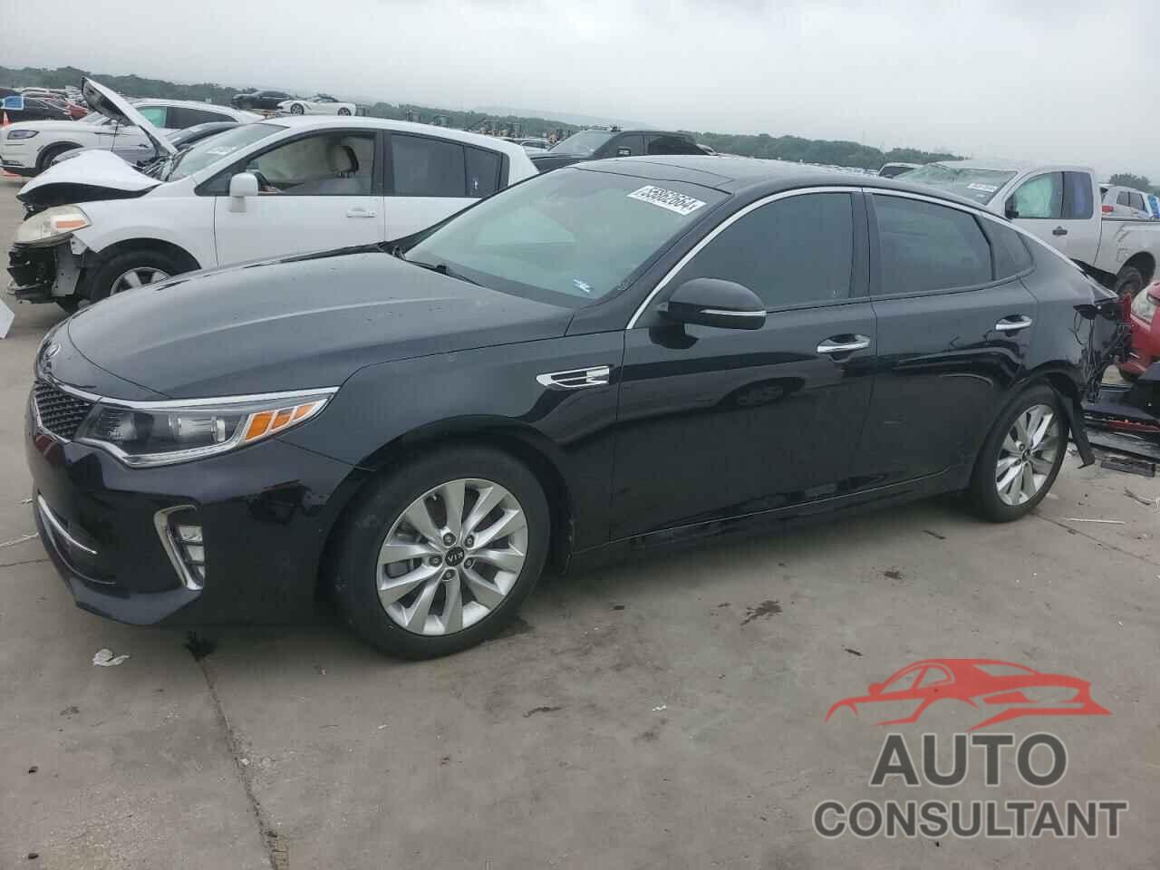 KIA OPTIMA 2018 - 5XXGU4L3XJG189210