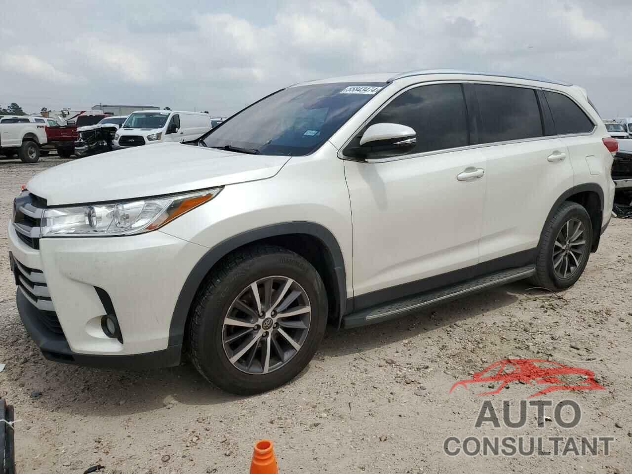 TOYOTA HIGHLANDER 2019 - 5TDKZRFH5KS557065