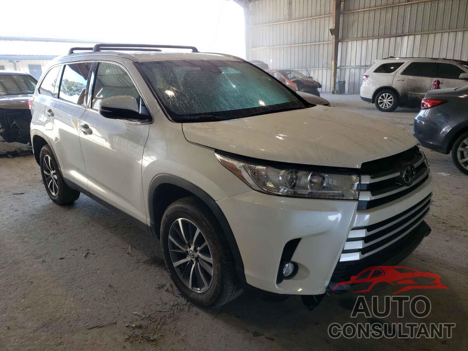 TOYOTA HIGHLANDER 2019 - 5TDKZRFH3KS566864