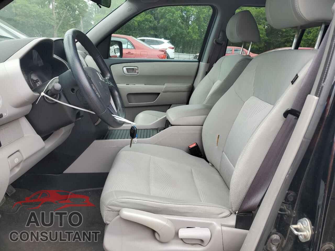 HONDA PILOT 2015 - 5FNYF3H26FB030364