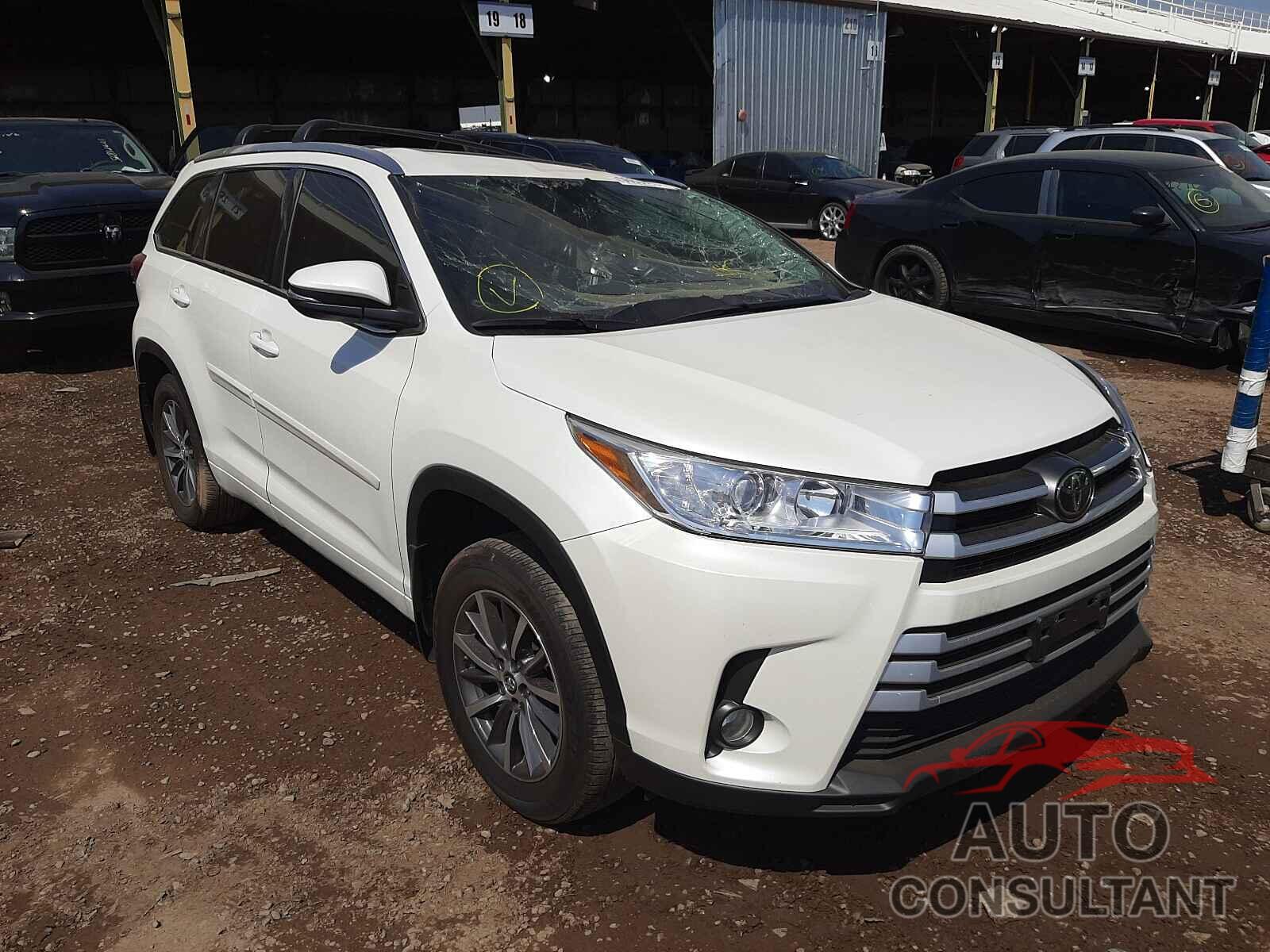 TOYOTA HIGHLANDER 2017 - 5TDJZRFH8HS424501