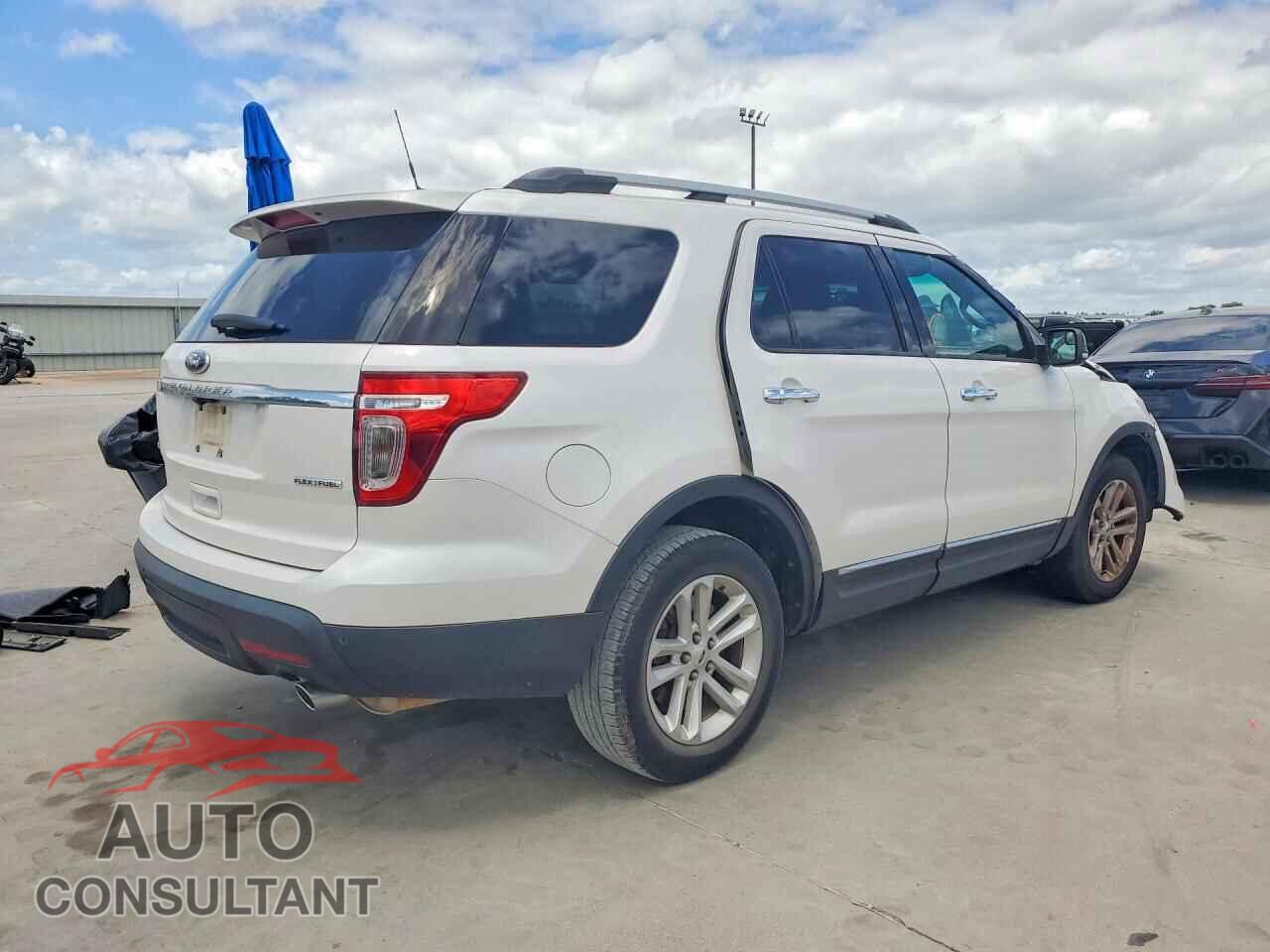 FORD EXPLORER 2015 - 1FM5K7D88FGA83018