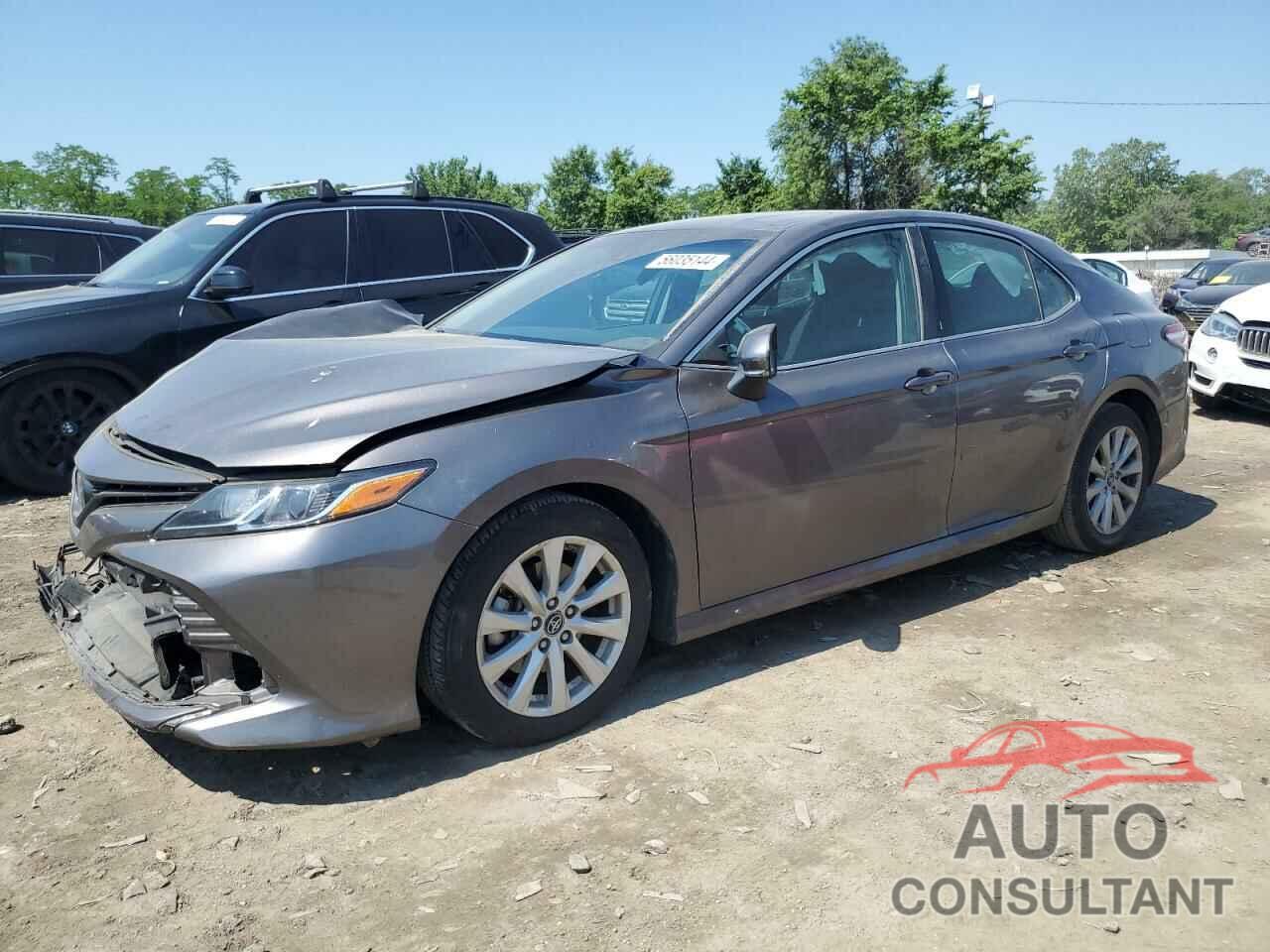 TOYOTA CAMRY 2018 - 4T1B11HK1JU634585